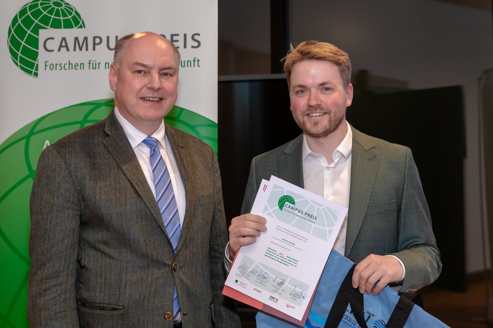 Prof. Dr. Nando Kaminski (links) hatte Dr. Hauke Lutzen ins Rennen geschickt
